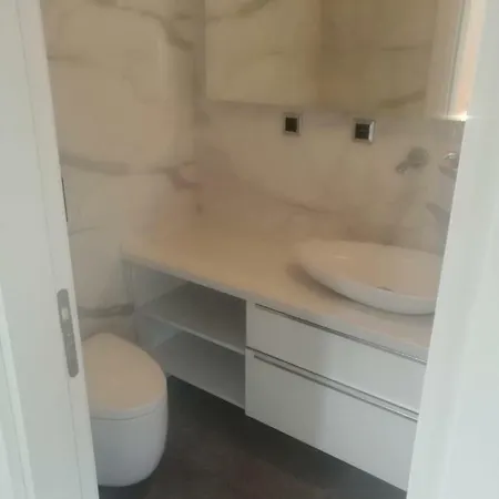 Luxus Mit Hamam, Pool Und Sauna Villa *
